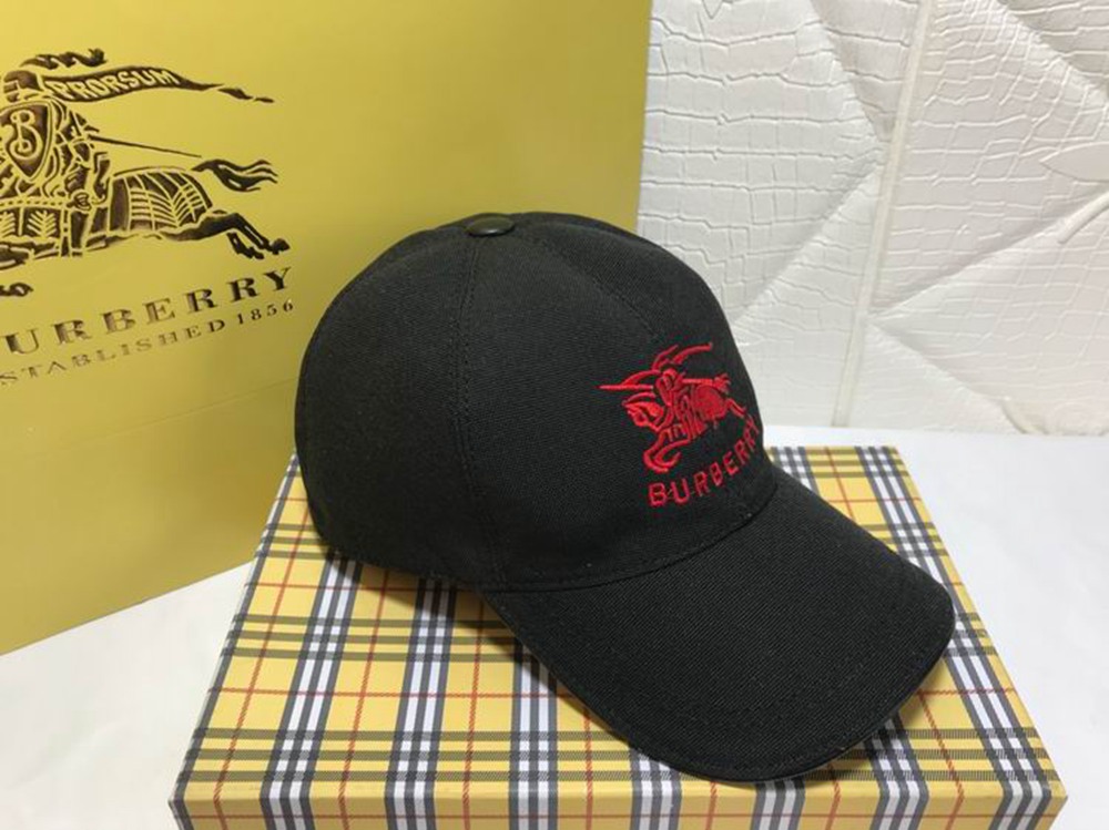 Bv*b*rry Hat